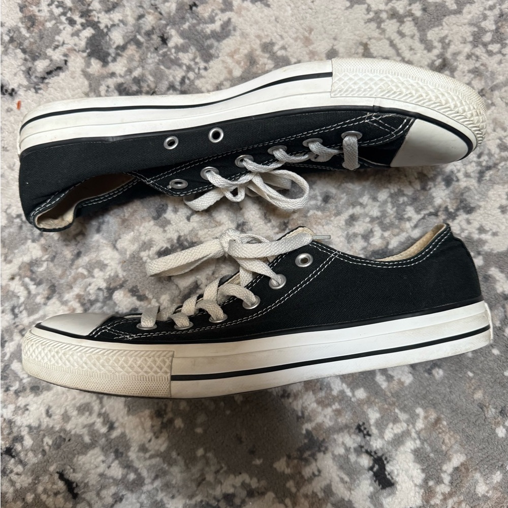 Men’s Converse low top